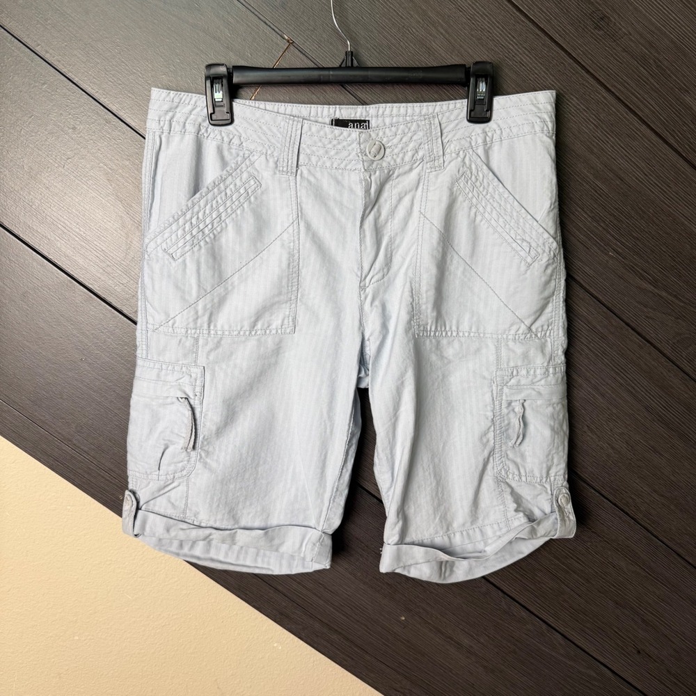 A.N.A. A New Approach Women's Cargo Bermuda Shorts Size 10 Light Gray Cotton